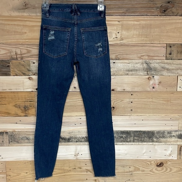 Good American Good Legs size 00/24 dark wash jeans - Picture 6 of 8